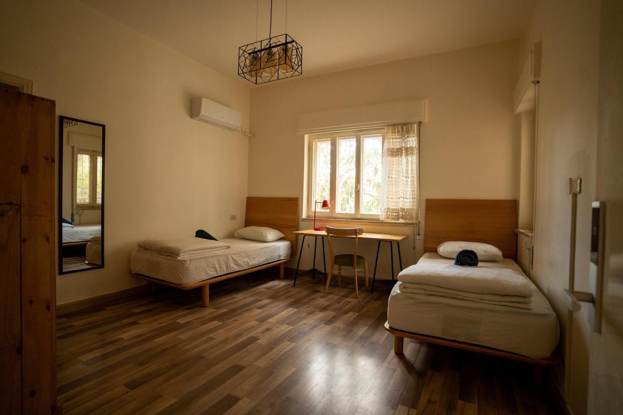 Battuta Hostel Ammán Szoba fotó