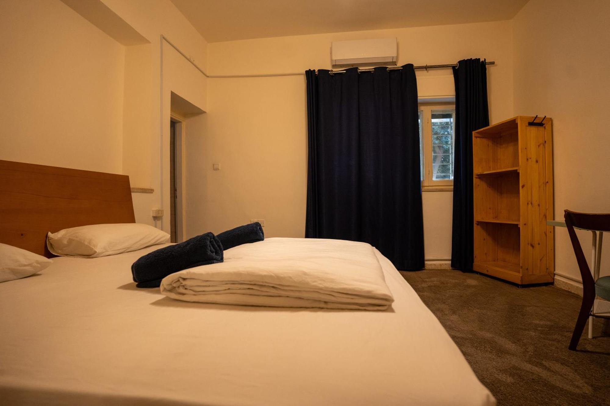 Battuta Hostel Ammán Szoba fotó